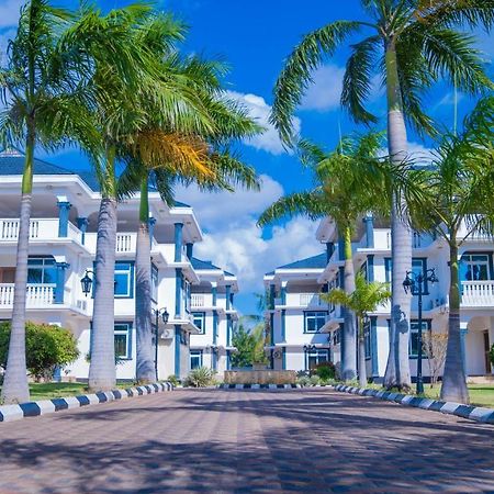 Luxury Beach Villa Inn ดาร์เอสซาลาม ภายนอก รูปภาพ