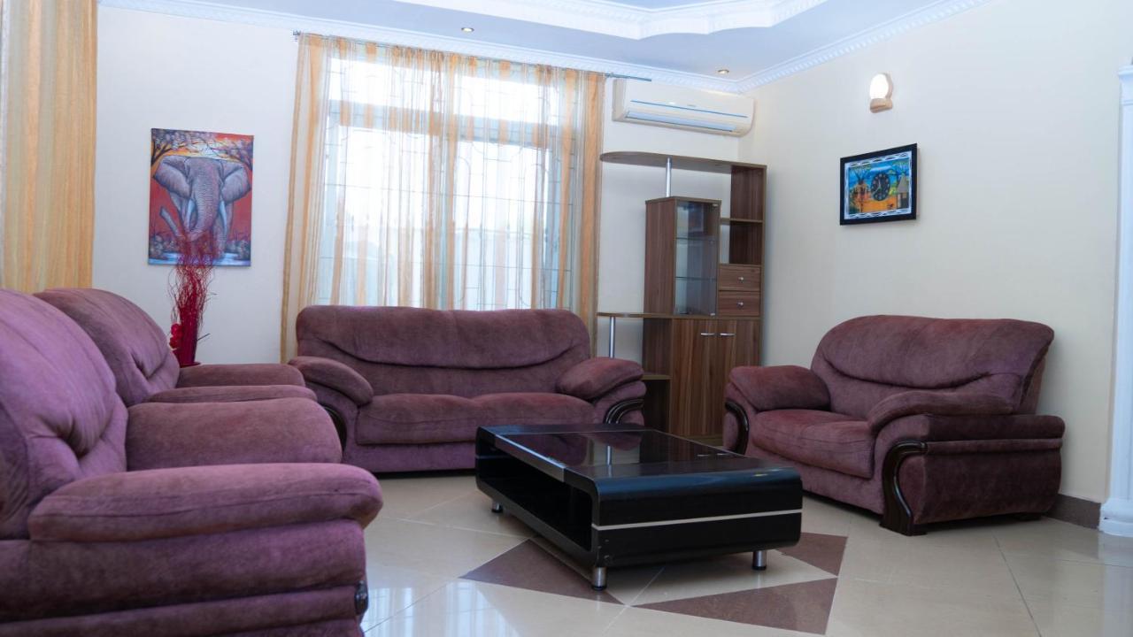 Luxury Beach Villa Inn ดาร์เอสซาลาม ภายนอก รูปภาพ